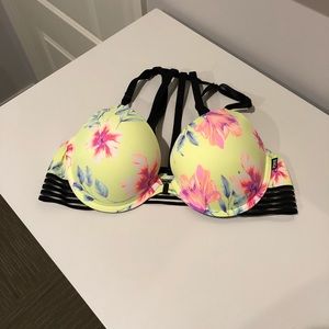 Victoria’s Secret Pink Wear Everywhere Push-Up